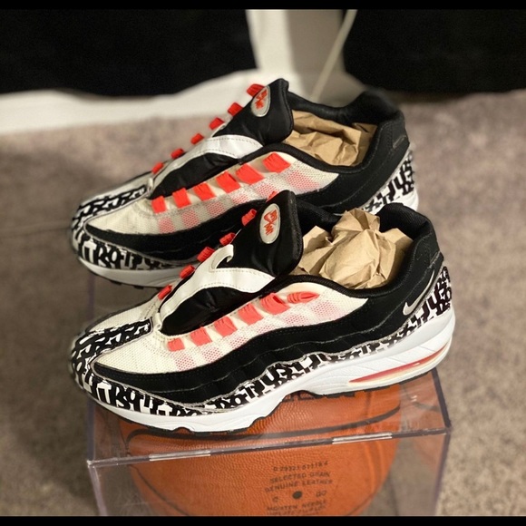 Nike Air Max 95 - Picture 2 of 4